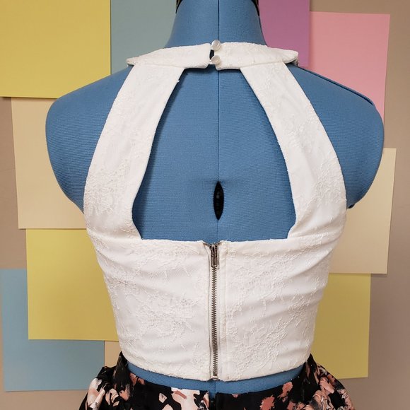 Lace crop top - Picture 5 of 7